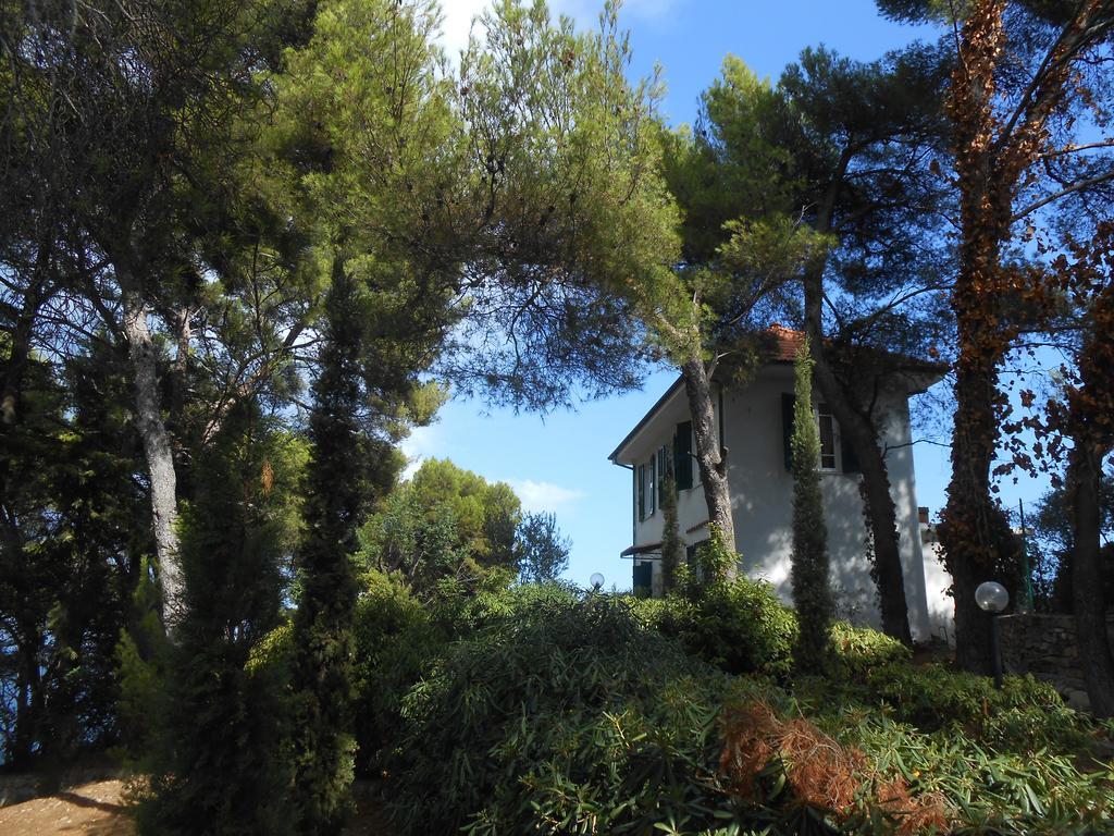 Torre Alpicella Holiday Home, A Scenic Escape Into Nature And Relaxation Diano Marina Exterior photo