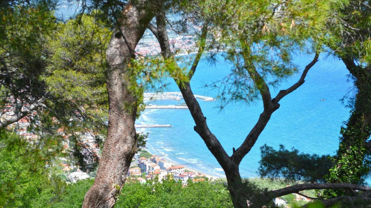 Torre Alpicella Holiday Home, A Scenic Escape Into Nature And Relaxation Diano Marina Exterior photo