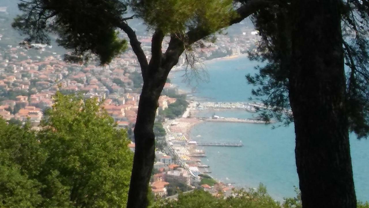 Torre Alpicella Holiday Home, A Scenic Escape Into Nature And Relaxation Diano Marina Exterior photo